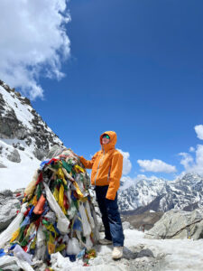 Khung cảnh dãy himalaya hùng vĩ tại đỉnh đèo Chola Pass